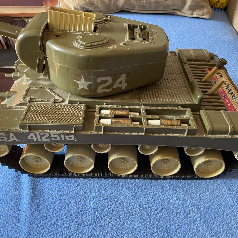 Vintage 60’s US Army Toy Bulldog Tank